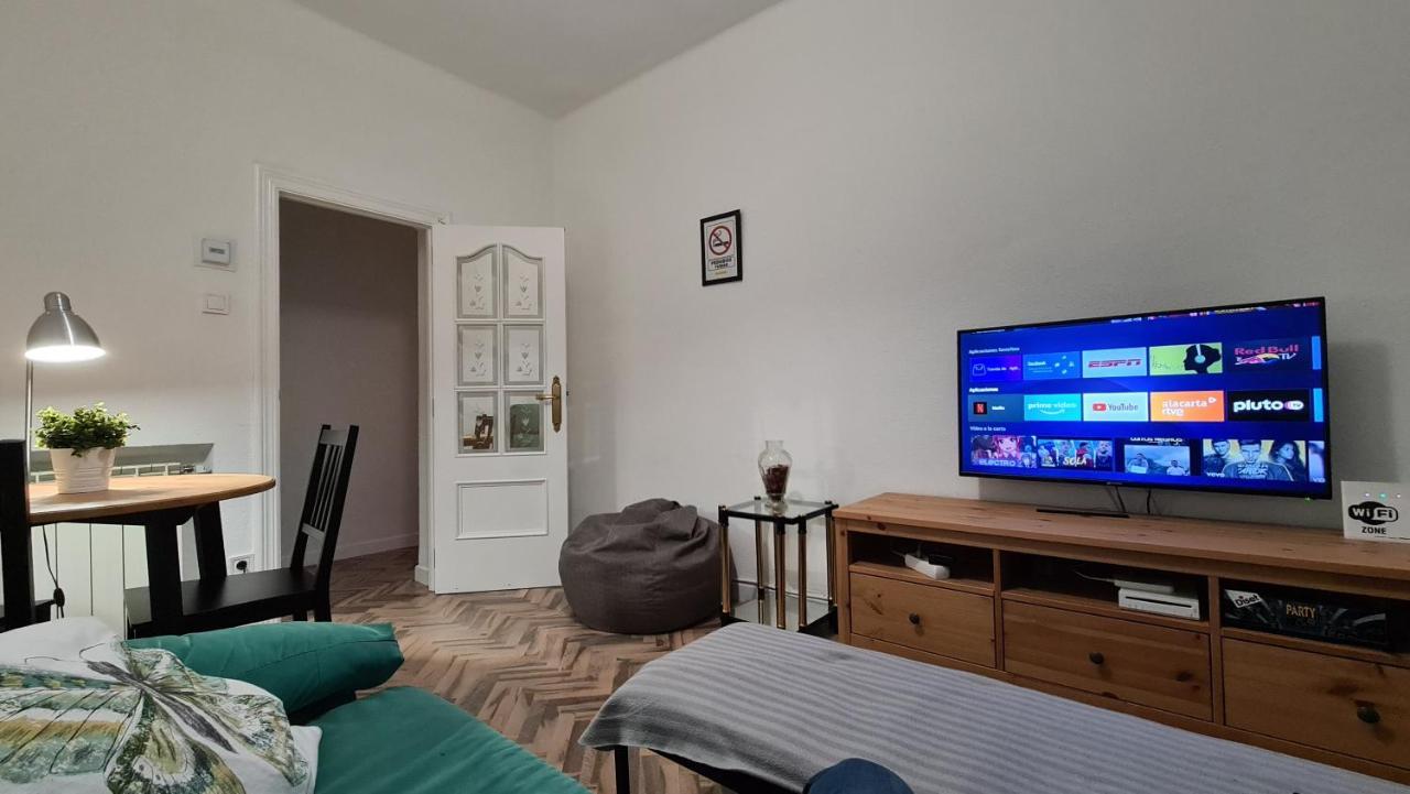 Apartamento Nana - Wifi Y Netflix Apartment Valladolid Ngoại thất bức ảnh